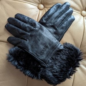 Black Guess leather glove with faux fur
